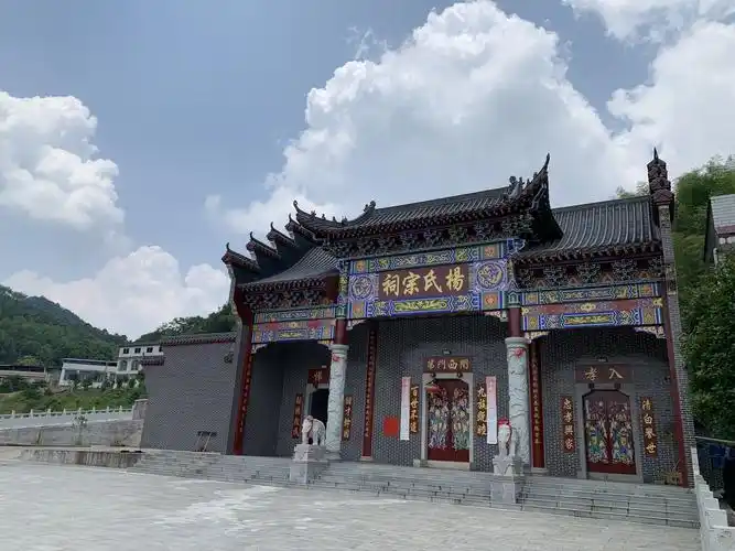 杨氏祠堂修复后.刘彦宾拍摄