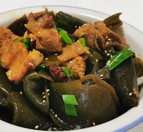 海带炖排骨的做法