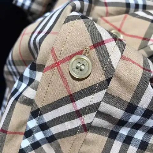 正品burberry格纹短袖衬衣