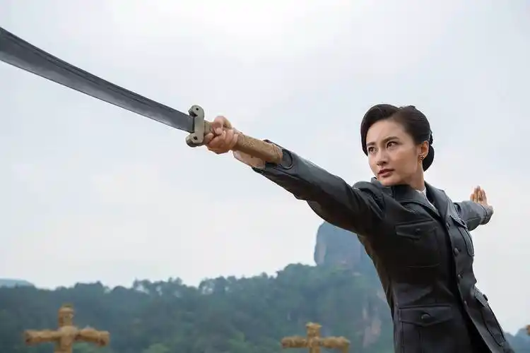 万潼演绎女匪首传奇12月7日登陆东方影视频道