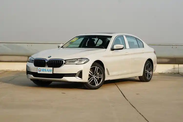 2022款 宝马5系 改款 530li xdrive 豪华套装外观