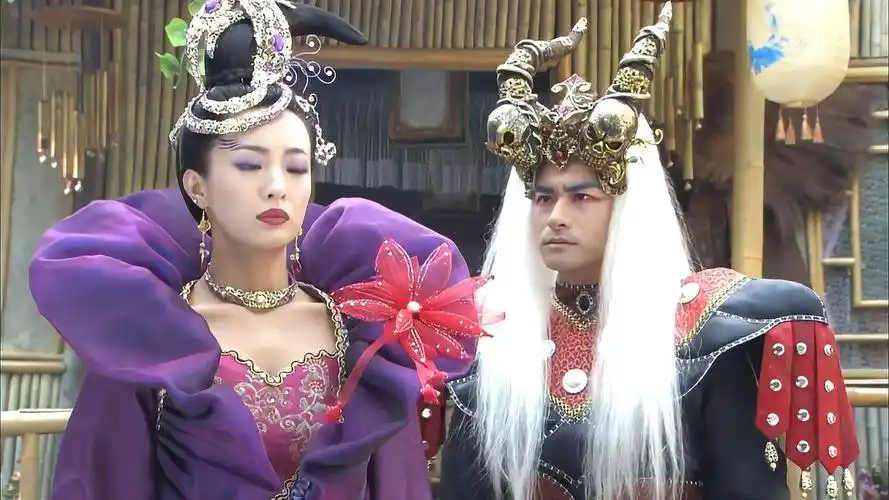 14天前时长:04:50《活佛济公3》精华版第1集:济公和乾坤洞主龙虎山上