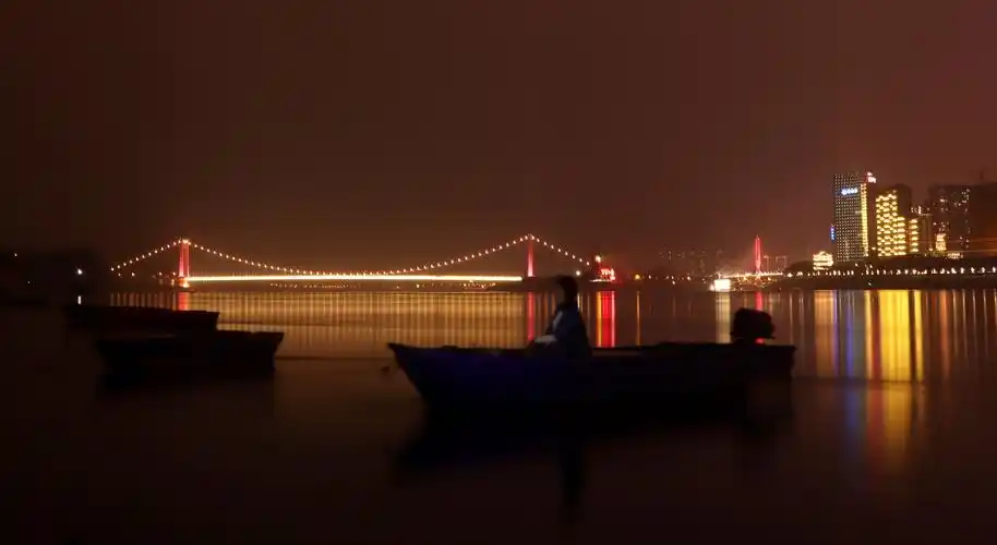 夜色下的大美宜昌