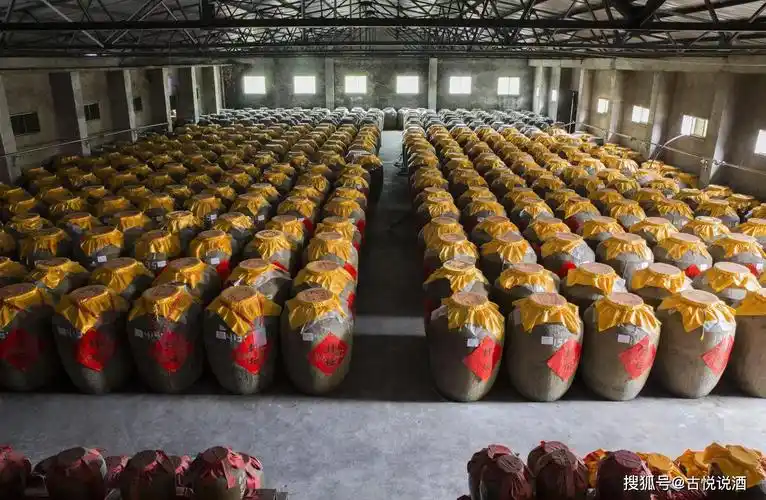 酱香型白酒很贵但是酱酒定制却是企业非常值的选择