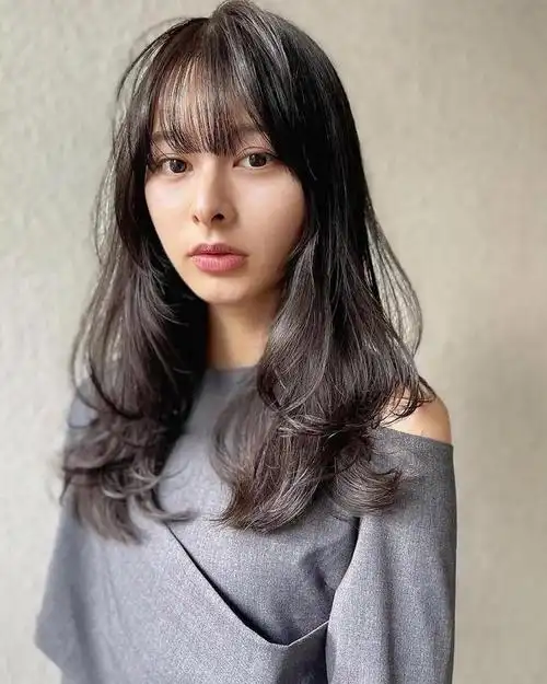 免打理烫发图片2022新款2022年女士中发烫发型图片