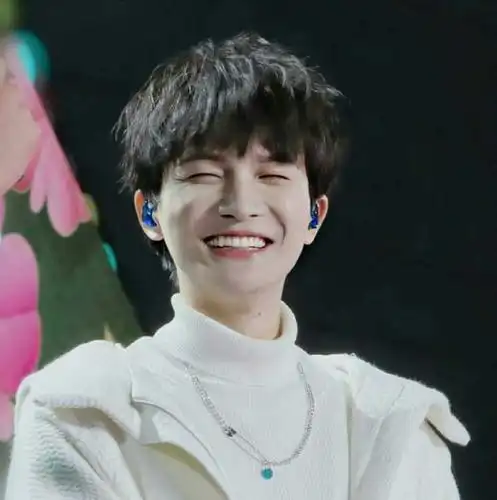 为什么周深七期三次唱完歌上热搜?