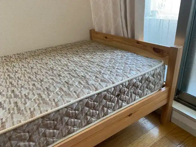 无印良品单人木床床垫5000日元