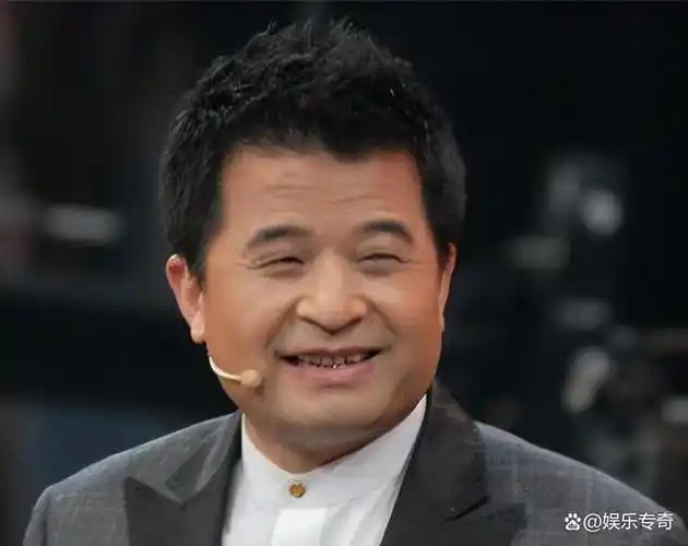 这次,64岁毕福剑付出沉重代价,陋居农村,吃力修三轮,现状凄惨