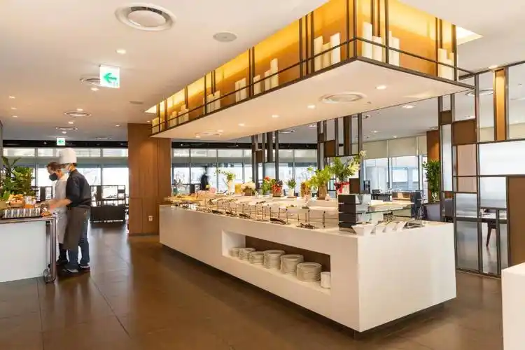 设计高端自助餐台:如何打造五星级酒店自助餐体验_菜品_客人_空间