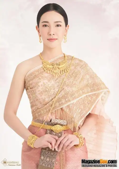 泰剧女神noon,40岁年龄,20岁颜值,被称为泰国版"金喜善"