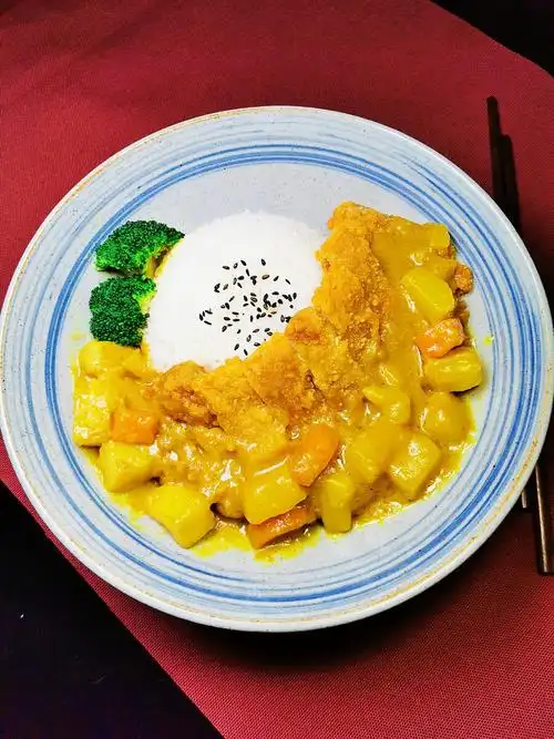 咖喱鸡扒饭餐具照外卖餐盒照