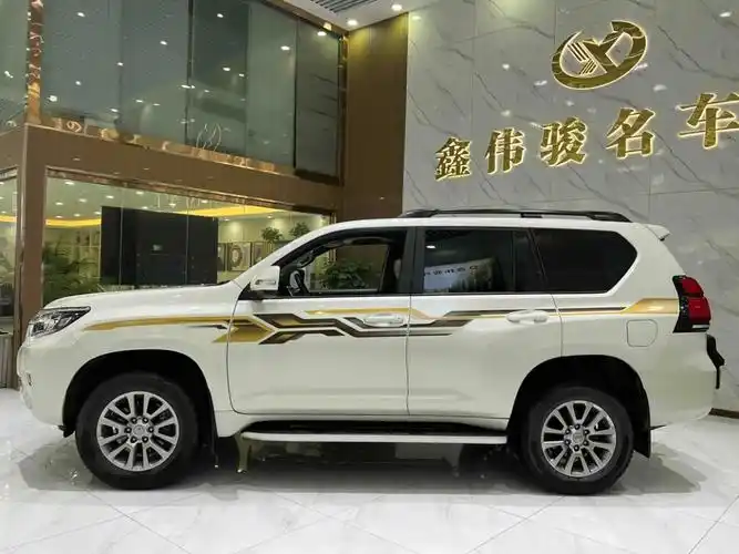 丰田 普拉多  2019款 3.5l 自动tx-l尊享版后挂备胎图片