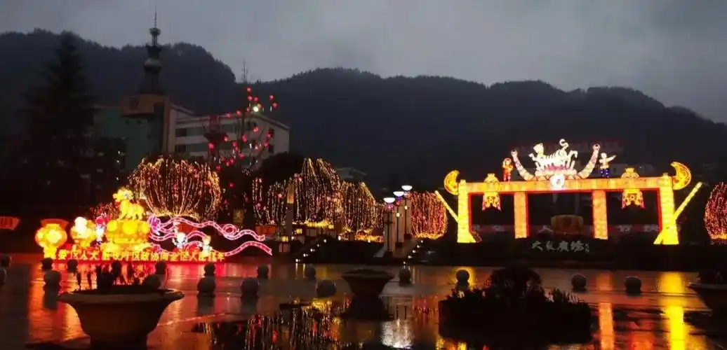 春节假期黔江旅游火爆,七天迎客41.95万人次,揽金1.97亿元