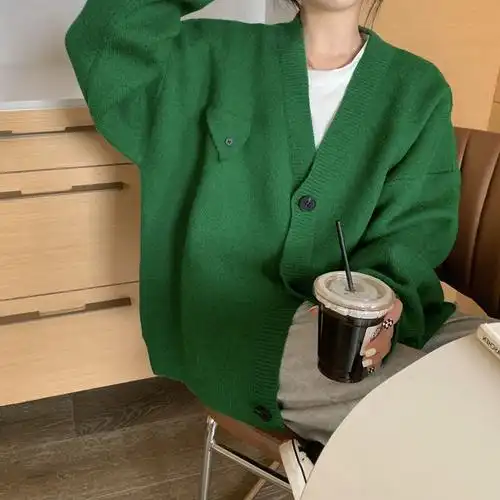 北极绒【晴纶48%锦纶22%pbt30%】毛衣纯色宽松v领单排扣针织开衫女