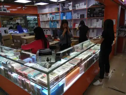 华强北手机批发市场带你走进中国最大的手机批发市场