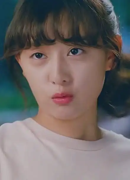 一起来欣赏 金智媛 的撒娇合集