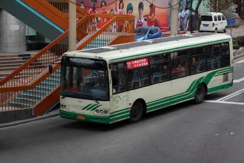 00年代青岛公交车型-swb6105hzp-3&swb6105khzp-3