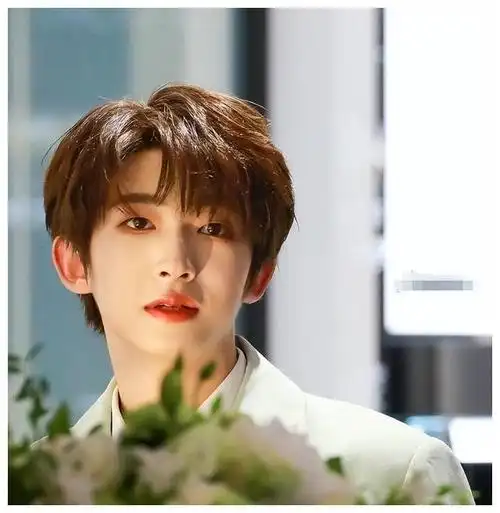 刘宇曝光抗痘秘诀食辣皆宜实锤听说吃辣反而长痘笑话