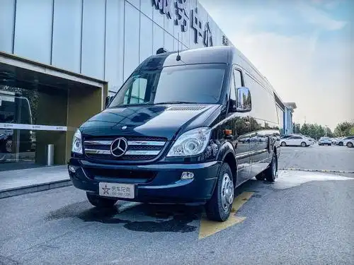 奔驰斯宾特524旅居房车,豪华移动家居体验 超带感精彩生活