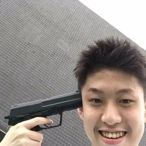 求7哥的表情包richbrian