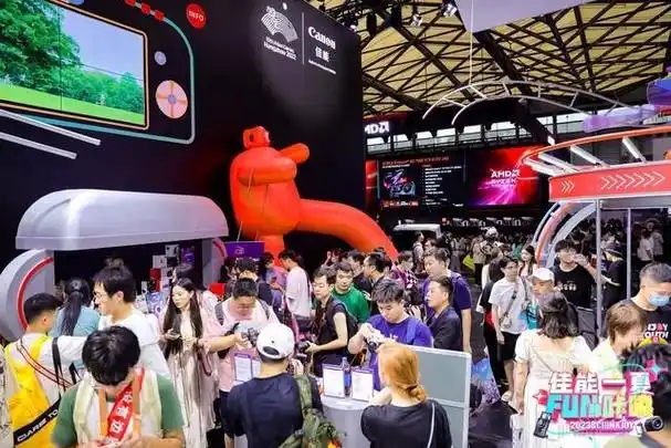 人气爆棚精彩不断chinajoy佳能展台影像零距离