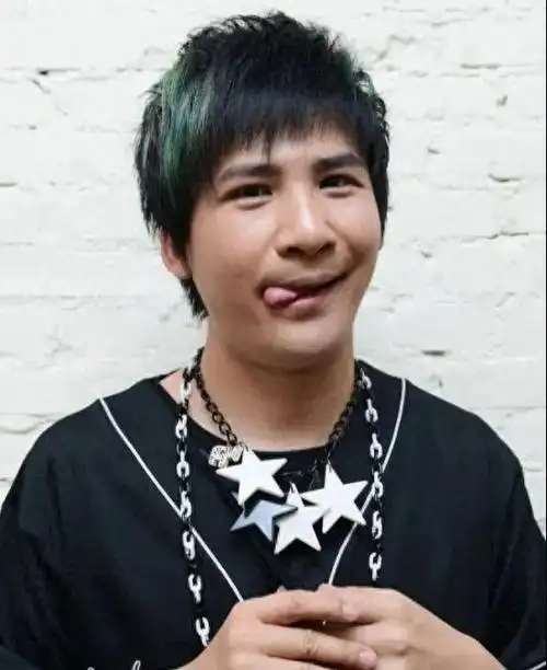 人间清醒大张伟:爱情就是一物降一物,只想和你静度时光