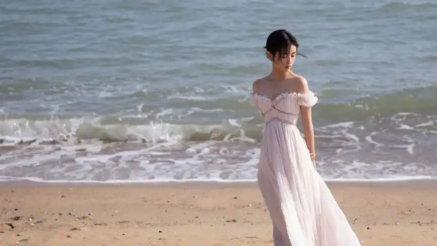 高清张子枫图片桌面壁纸