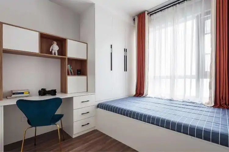 温州小户型卧室榻榻米床装修效果图