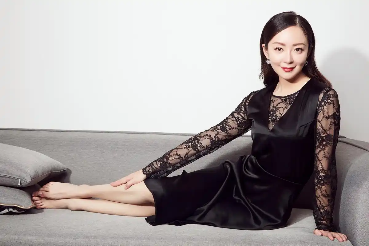 筑梦情缘热播许榕真曝熟女写真这个妈有点妩媚