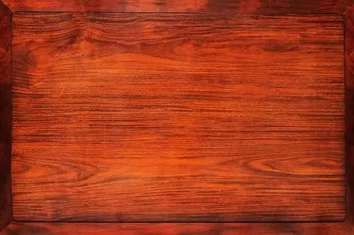 大红酸枝你可以看到那如同水墨泼画的纹理,古色古香,黑金粗纹,慢慢地