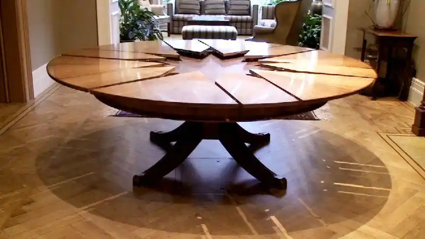 世界上最贵的桌子由5000个零件组成打开后才发现有多惊艳