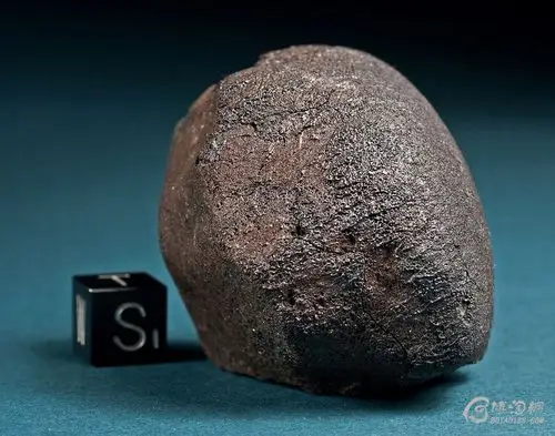 陨石的形态与表面特征