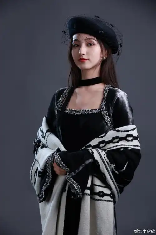 牛欣欣超话06……"嘟嘟 嘟嘟"玛莎晚上见～#上海戏剧学院##毕业快乐