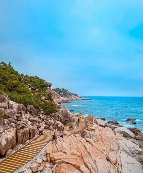 惠州最美海湾之一,惠州海龟岛,称之为惠州"小垦丁",位于惠东县港口镇