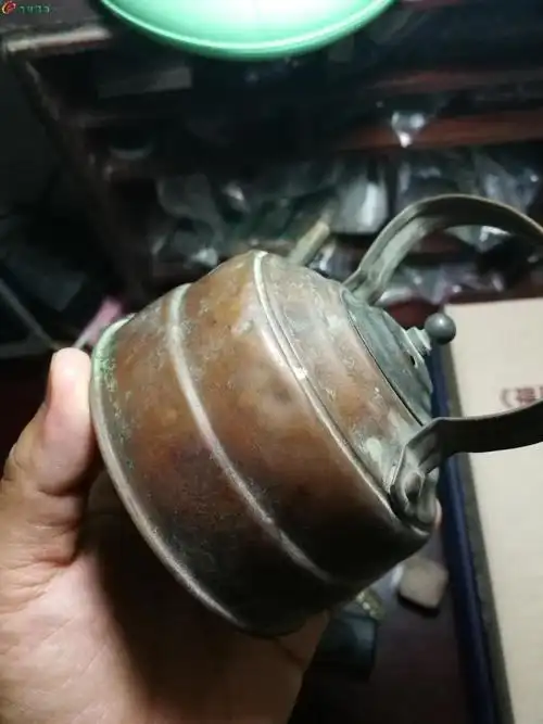 小铜茶壶