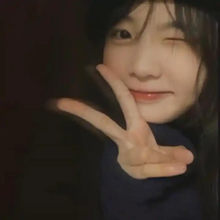 元气满满的比耶女头