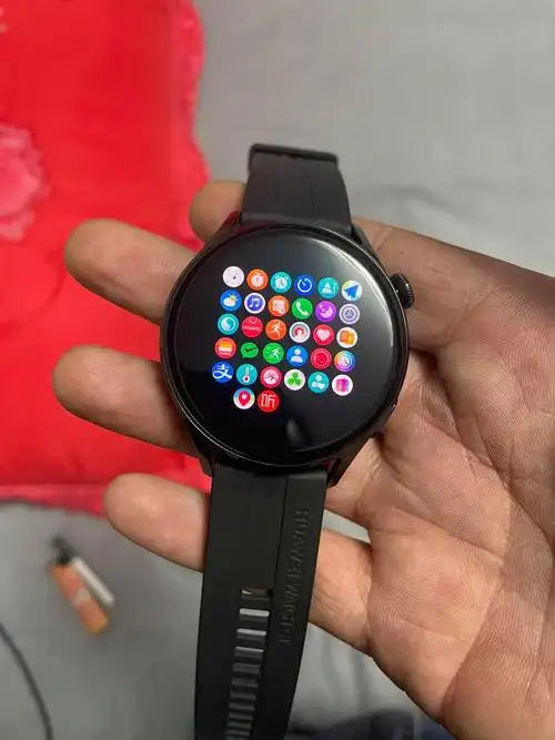 功能全好!成色很好!屏幕边缘有一处擦痕,不是硬划痕!个人感觉没