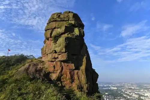 探访江郎山,坐拥全国丹霞第1奇峰,号称国内一线天之最,雄奇!