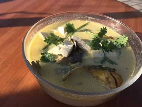 做鱼汤只要掌握了这几个技巧,立马汤白如玉,先收藏了