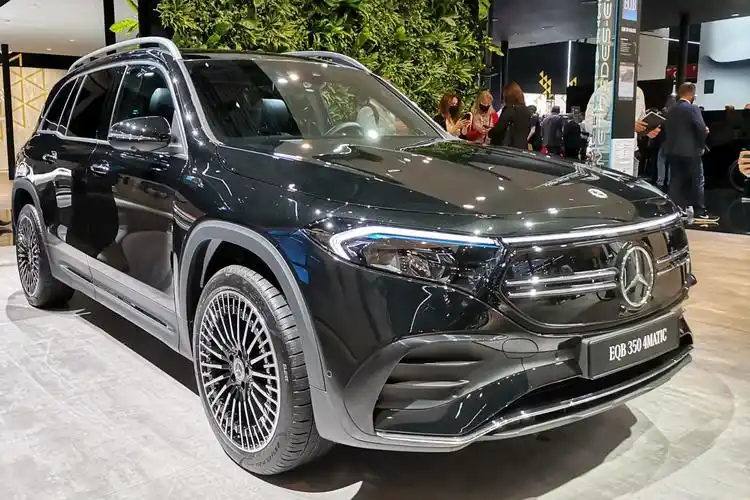 续航超400km奔驰eqb七座版亮相