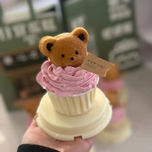 网红小熊玛德琳蛋糕迷你圆形透明2寸蛋糕盒 方透明纸杯底托打包盒