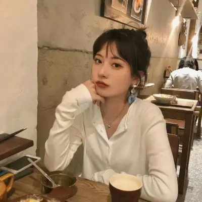 魅力成熟女生精致头像