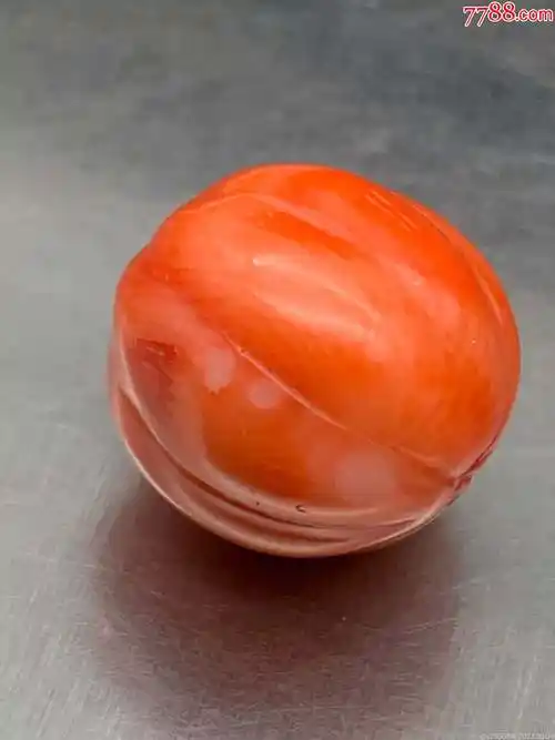 纯天然老珊瑚珠子有生长纹有虫眼