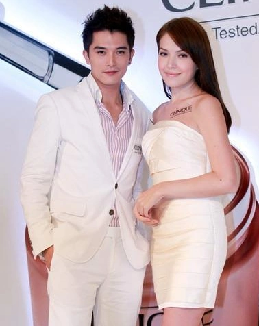 原创邱泽许玮甯,偶像剧时代没有碰到的好看人儿,一起演了一部爱情片