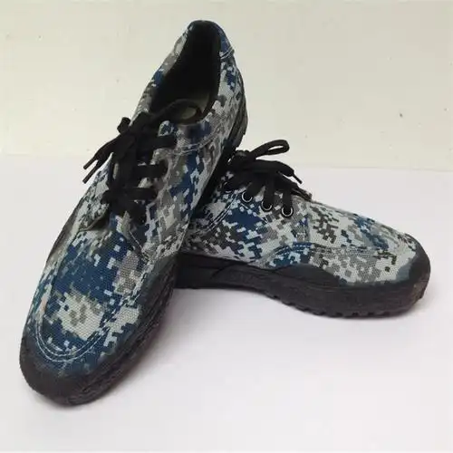 批发城市空军数码迷彩胶鞋正品作训鞋体能训