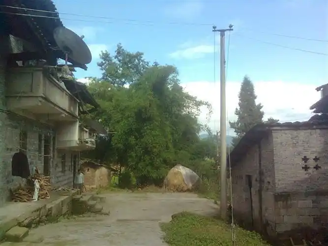 老家实拍农村平房图片真实照片