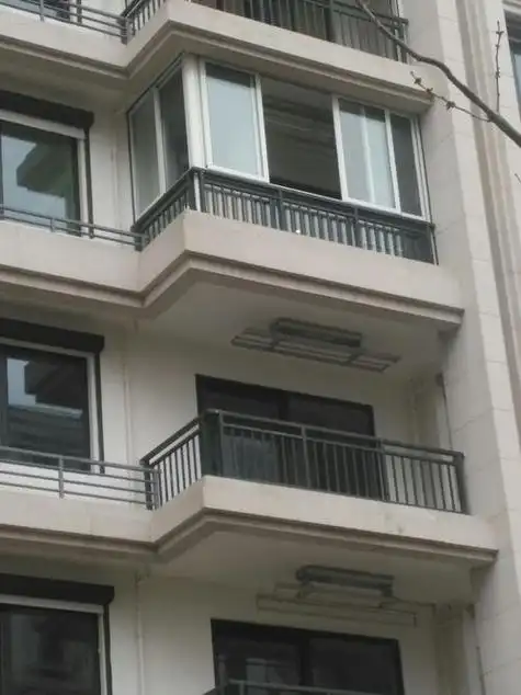 效果与阳台外立面设计成为越来越多人关注的焦点,客餐厅阳台装修的