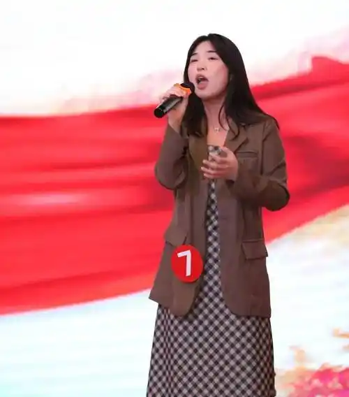 经过激烈角逐,杜蕊吟,肖家豪,陈赐明,王雯丽,邹长宏,王宣,邓秋铃,郎