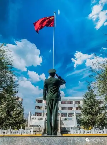 八一建军节致敬中国军人