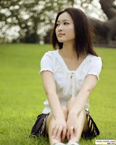 中央美术学院美女胡译文